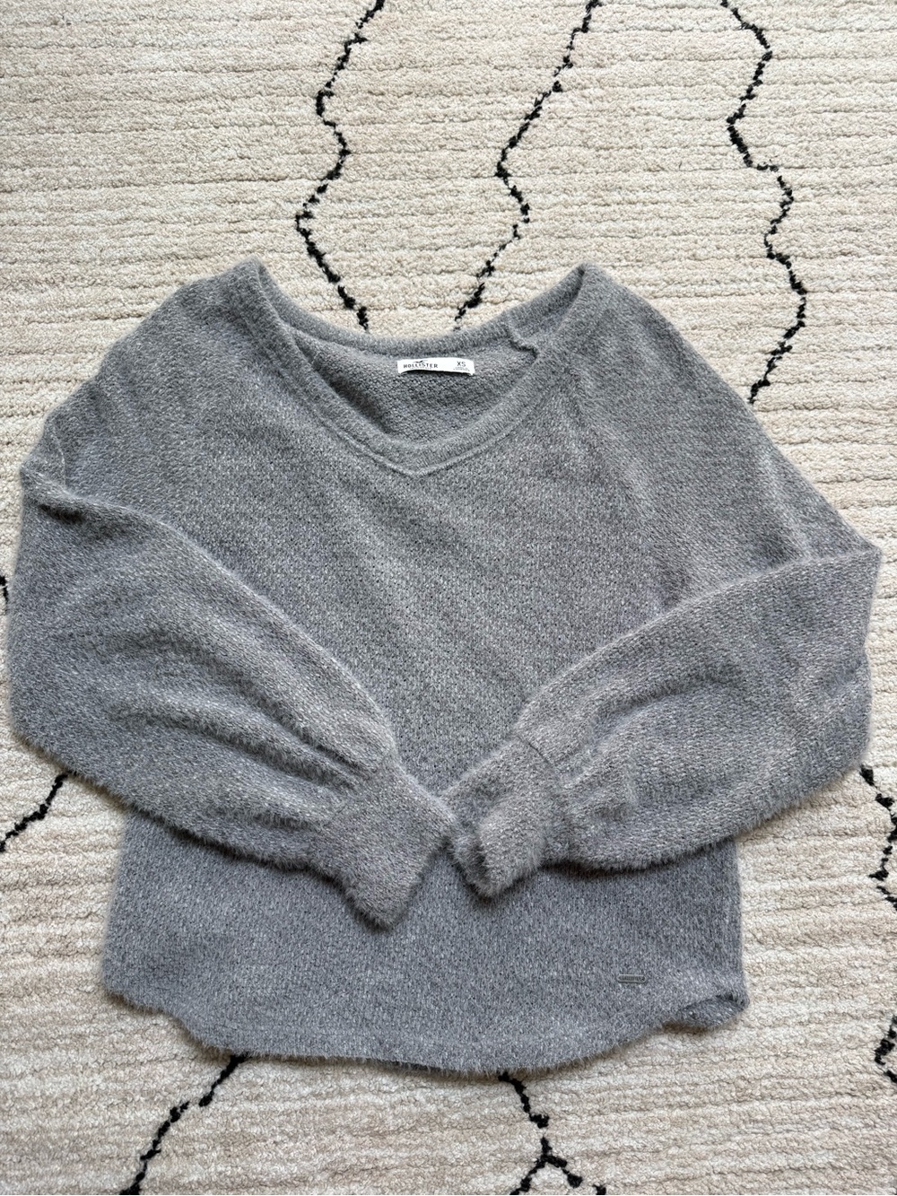 Hollister Light Gray V-Neck Women's Sweater